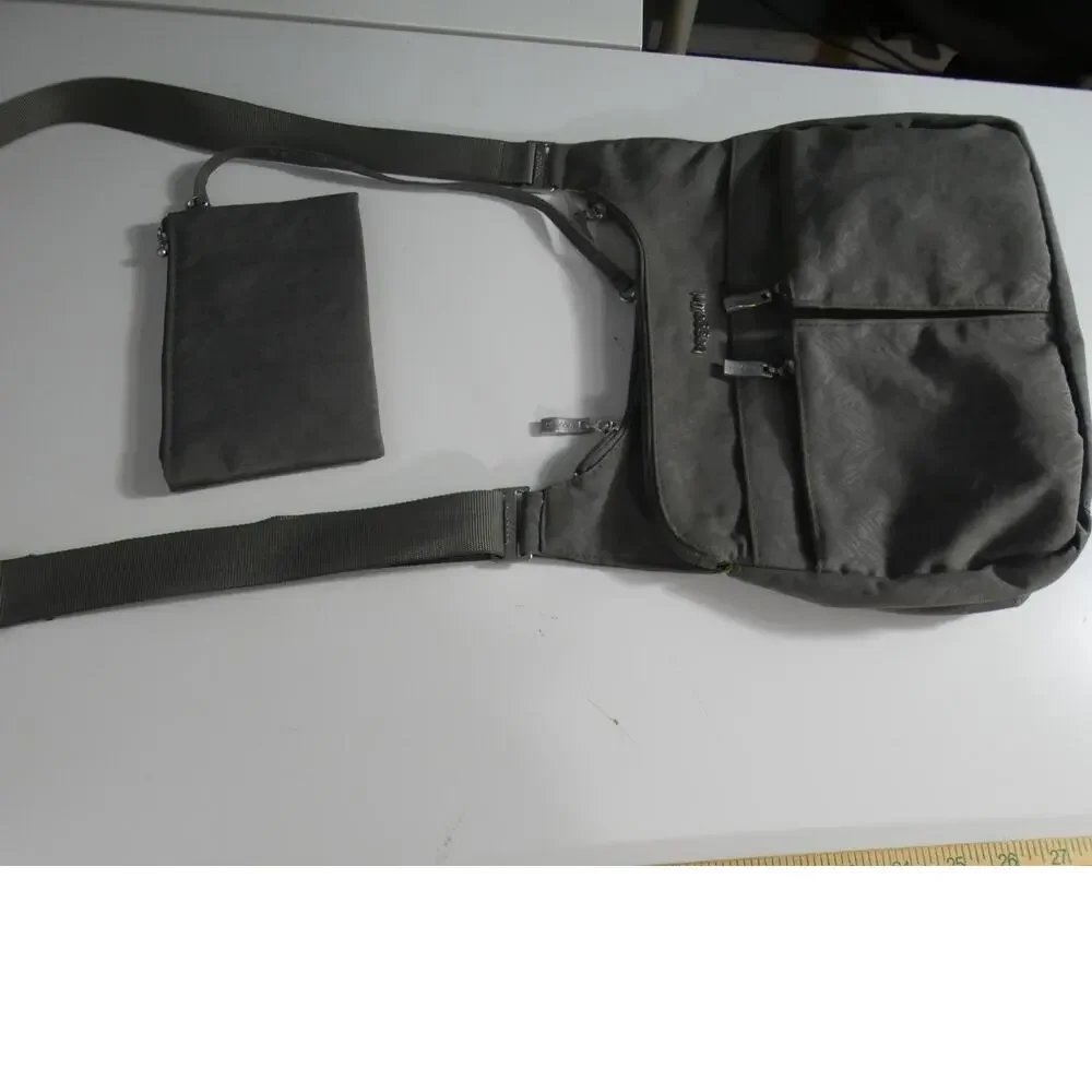 Baggallini Gray Crossbody Purse Multiple Zippered Pockets RFID Wallet Included